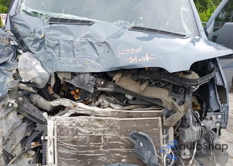 2019 Ford Transit-250 z USA, uszkodzony, nr VIN 1FTYR3XM1KKB79045